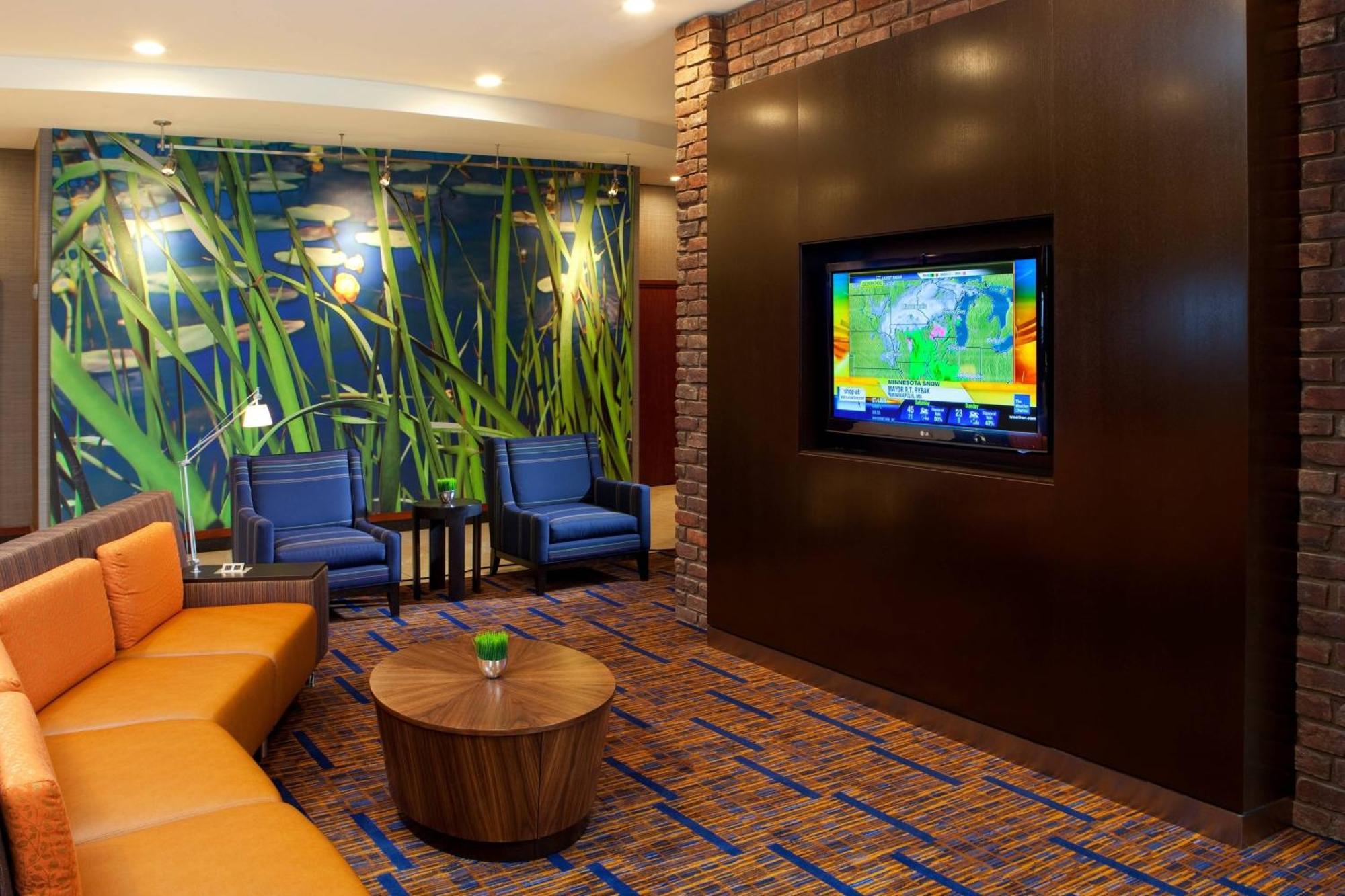 Courtyard By Marriott Birmingham Downtown At Uab Hotel Exterior photo